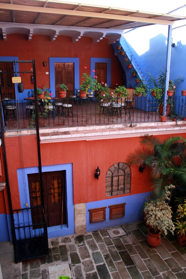 Hotel Courtyard