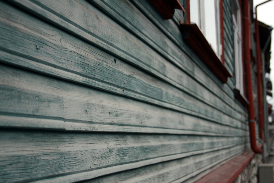 Wall, Windows and Drainpipes