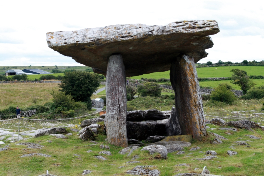 Poulnabrone